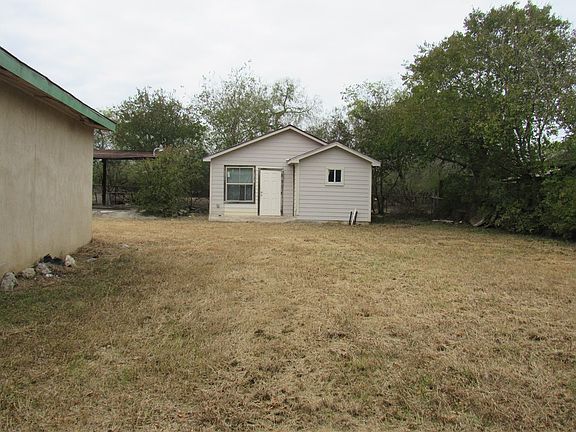 4th image of 4239 Commercial Ave