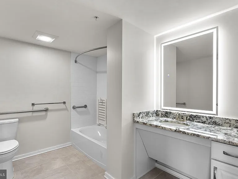 19520 Village Walk Dr #3-101 — Photo 12