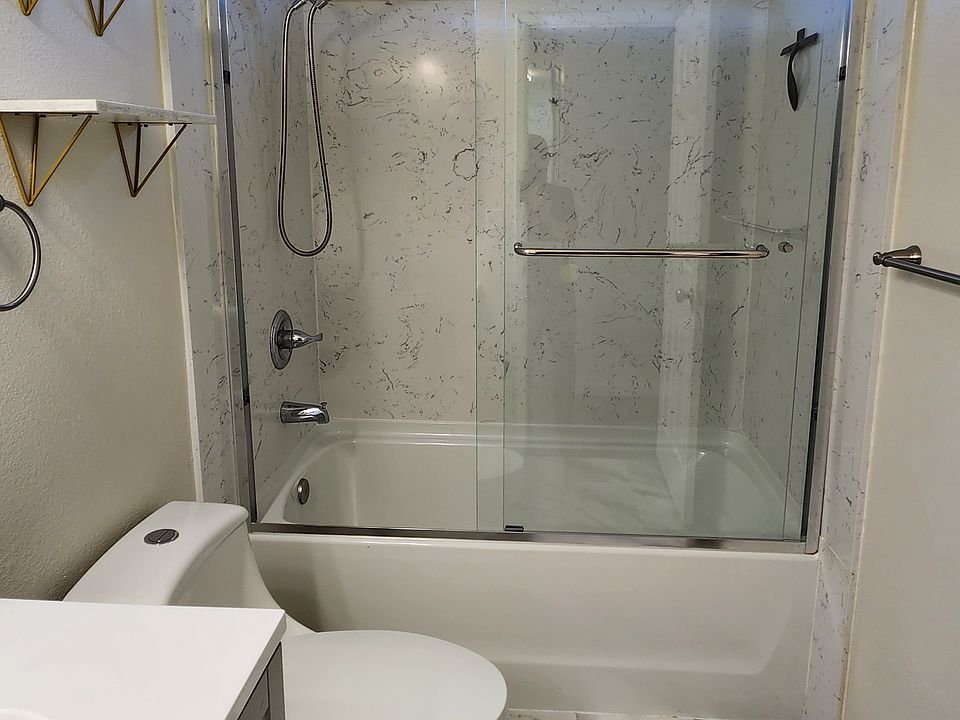 1st image of 8989 Park Meadows Dr