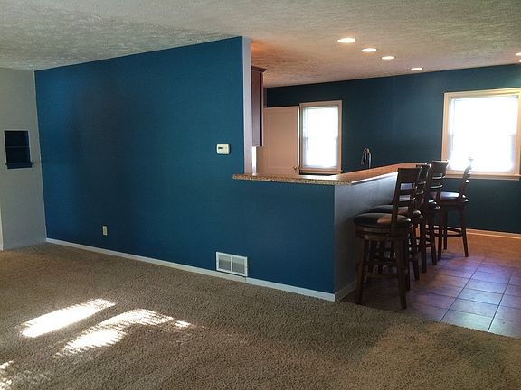 3rd image of 1317 N Blackburn Ave