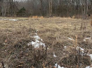 909-911 S Wilson St, Benton, IL 62812