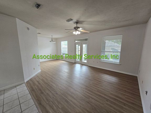 4th image of 7321 NW 117th Ln