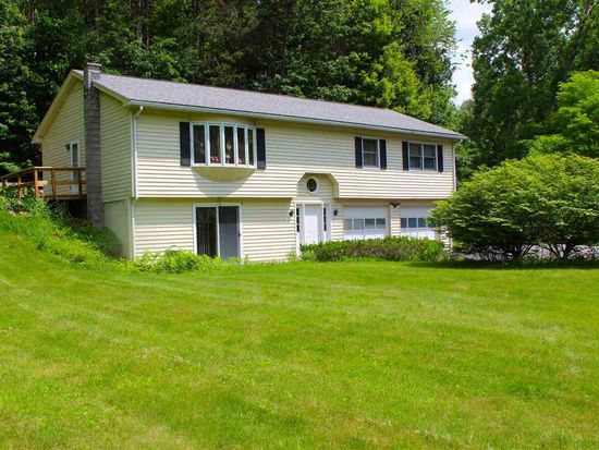 133 Russett Dr Bennington Vt 05201 Mls 4759631 Zillow