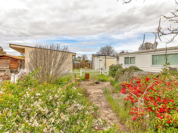 6485 Wilson Ln, Central Pt, OR 97502