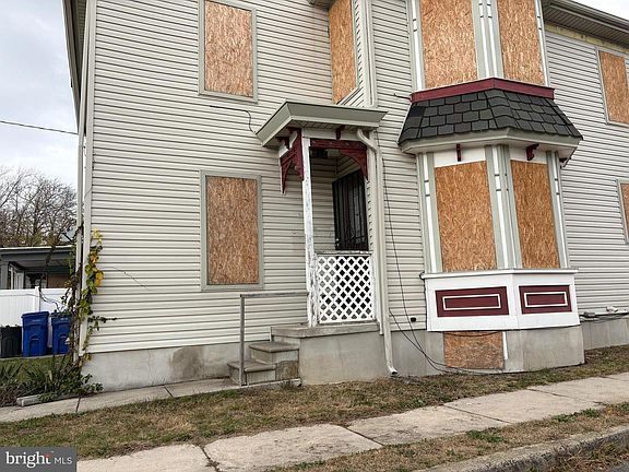 2nd image of 101 N 4th St