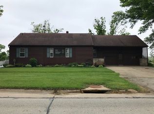 405 W Main St, Wyoming, IA 52362