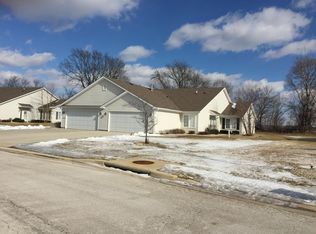 10215 Marblewing Rd, Roscoe, IL 61073