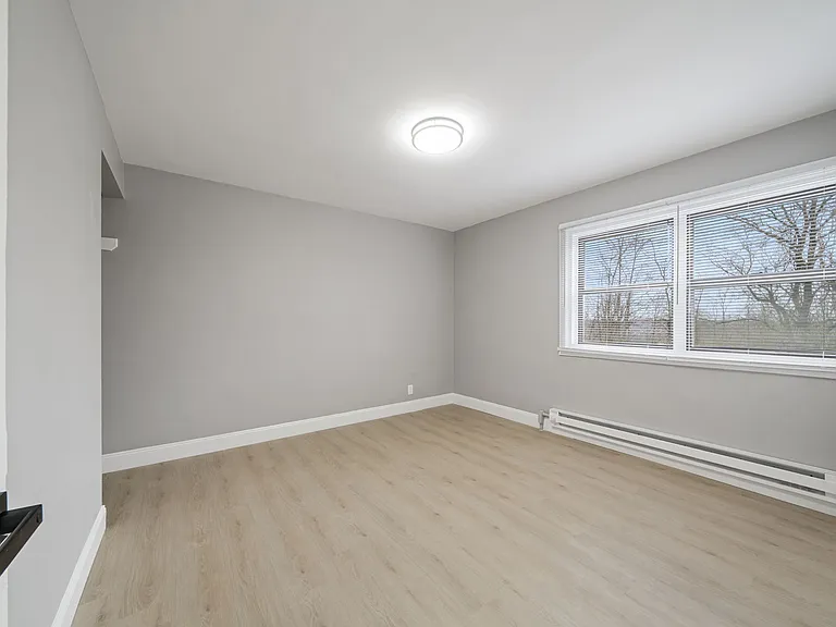 MAGNOLIA RIDGE APARTMENTS — Photo 9
