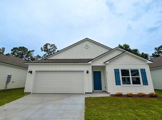 187 Needle Thrush Cir, Crawfordville, FL 32327