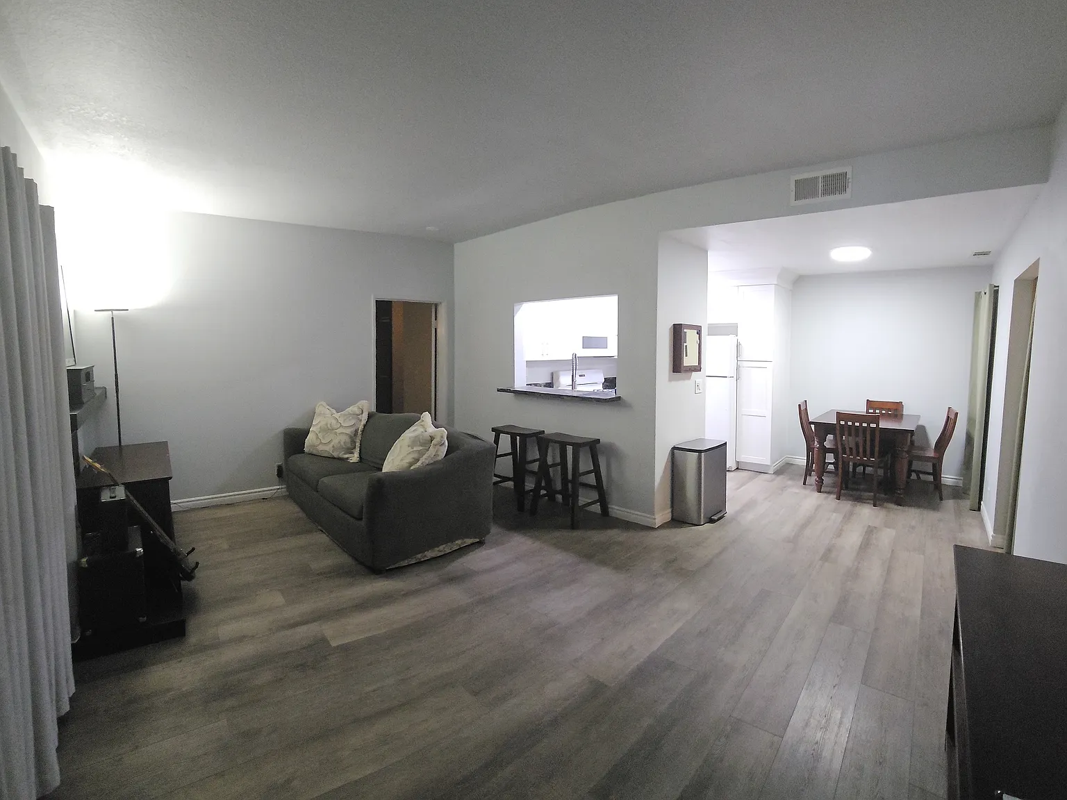 2 bed, 763 sqft, $2,600 — Photo 3