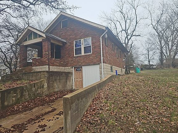 2nd image of 4245 Ravenwood Ave