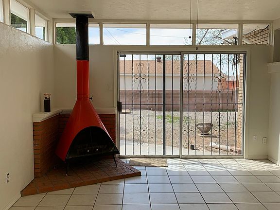 4th image of 2733 Alcazar St NE