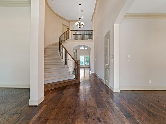 3rd image of 17231 Endel Way