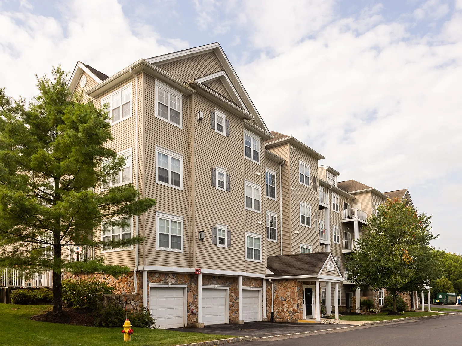 Saucon View Apartments — Photo 3