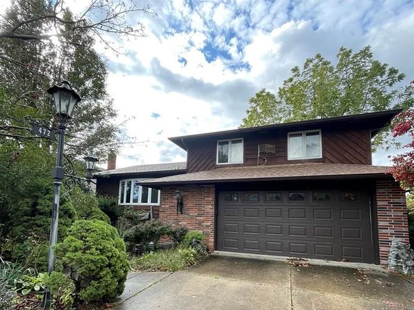 472 Saint Lawrence Blvd