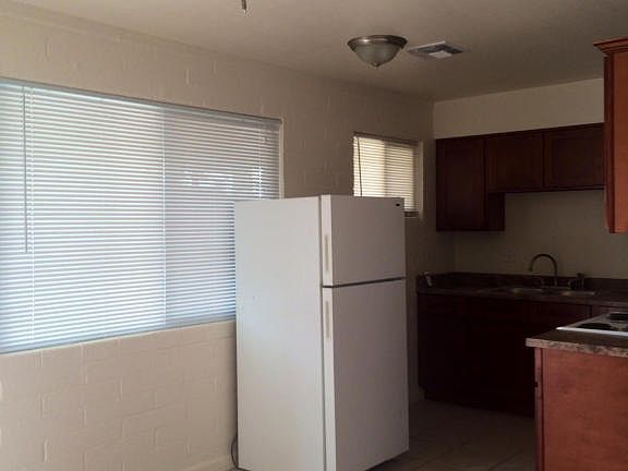 4th image of 13034 N 21st Pl APT 4