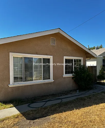 1200 Kings Ave Photo 1