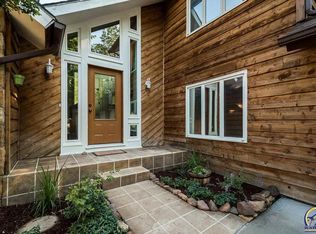 3448 SE 37th St, Topeka, KS 66605