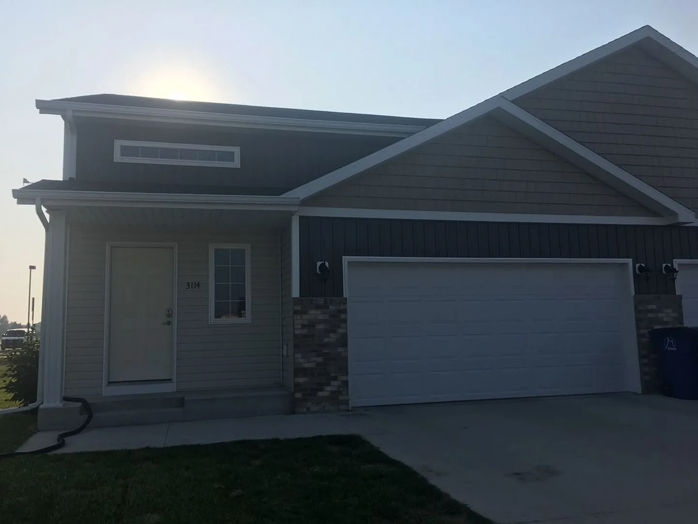 3 Bed 2.5 Bath Twin Home — Photo 1