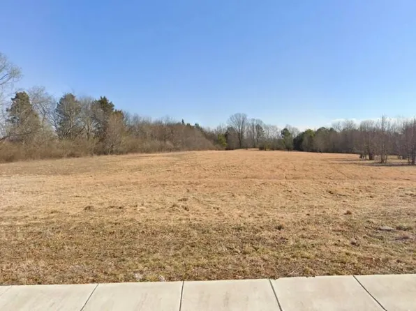 101 Chatuga Dr, Loudon, TN 37774
