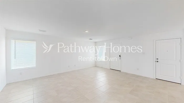 1329 Plum Rd — Photo 5