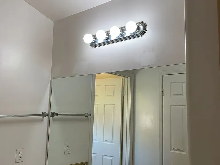 5404 El Palacio Dr — Photo 24