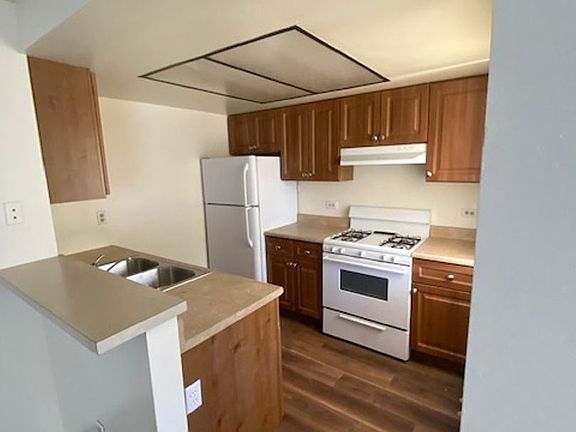 4th image of 234 S Steckel Dr APT 5