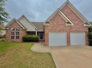 207 Lace Dr, Dothan, AL 36301