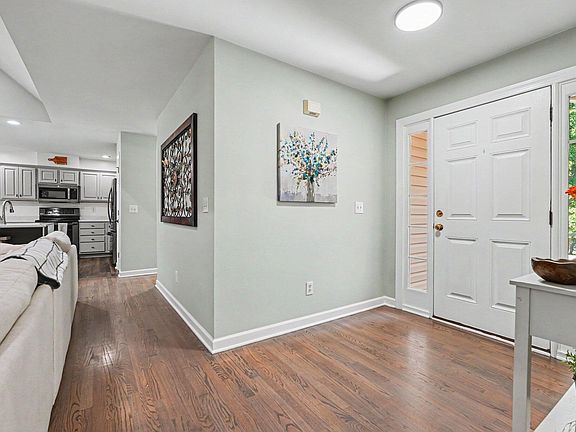 5th image of 195 Lumberjack Ln