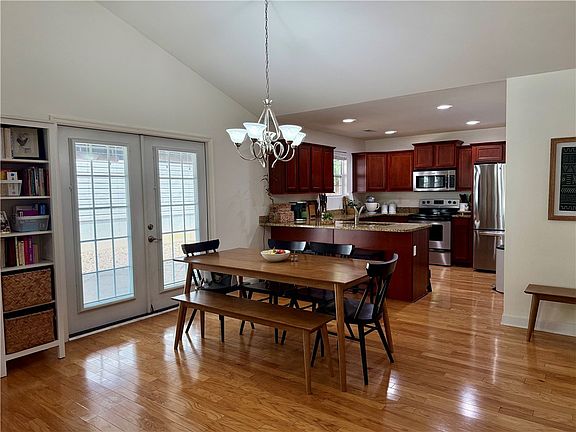 4th image of 123 Abigail Ln