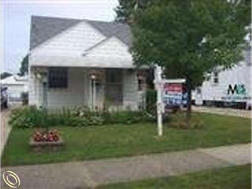 1st image of 23069 Beechwood Ave