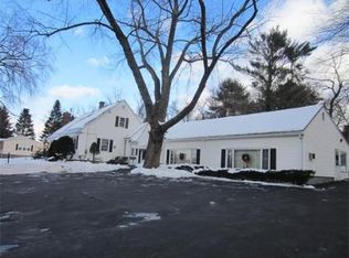 137 W Main St, Northborough, MA 01532