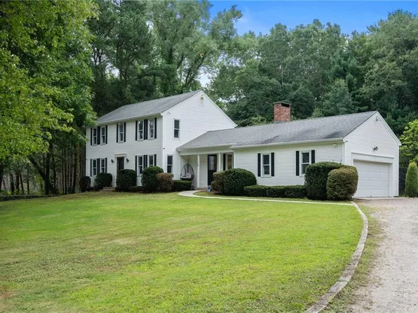 109 Scott Rd, Cumberland, RI 02864