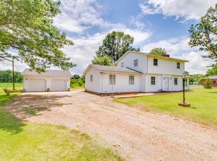 3908 McCoy Rd, Bethalto, IL 62010