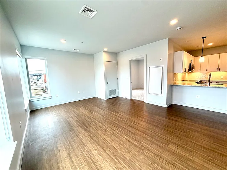 45 W Central St #215 — Photo 8