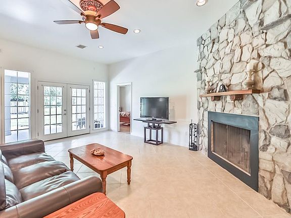 5th image of 25443 Shoreline Dr