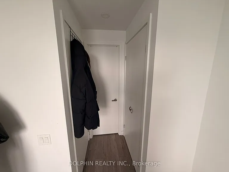 88 Queen St E #4701 — Photo 16