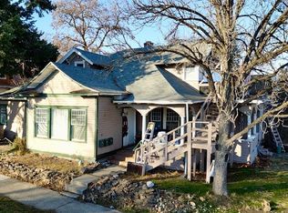 1702 Oak St, La Grande, OR 97850