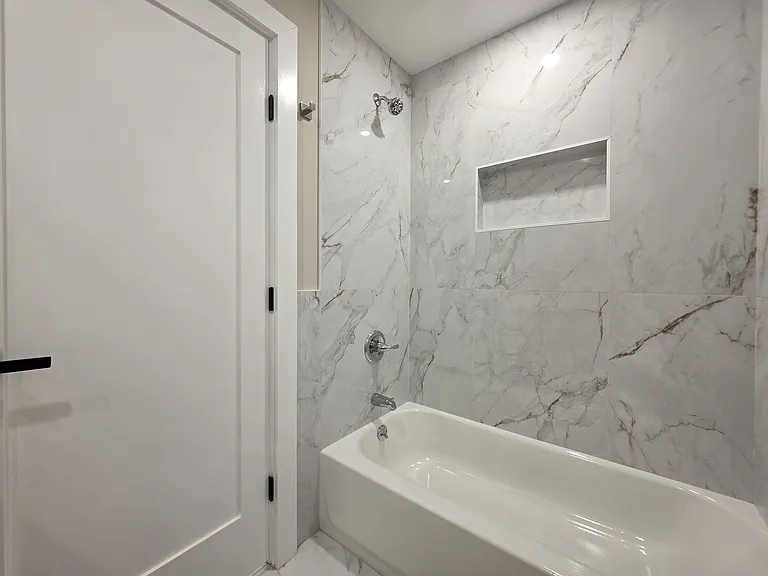 334 Van Duzer St #1 — Photo 6