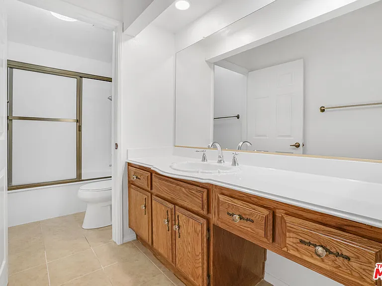 8512 Tuscany Ave #302 — Photo 16