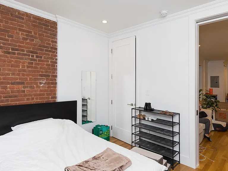 236 E 24th St #5A — Photo 7