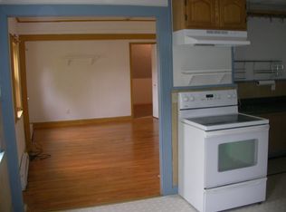 11 Anthony Ave FLOOR 3, Pawtucket, RI 02860