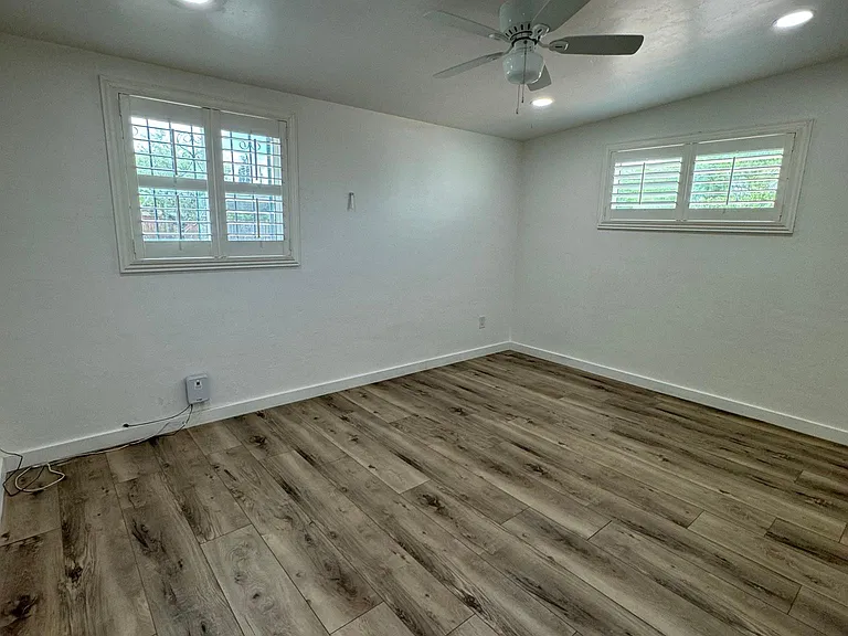 1803 E Miles St — Photo 14