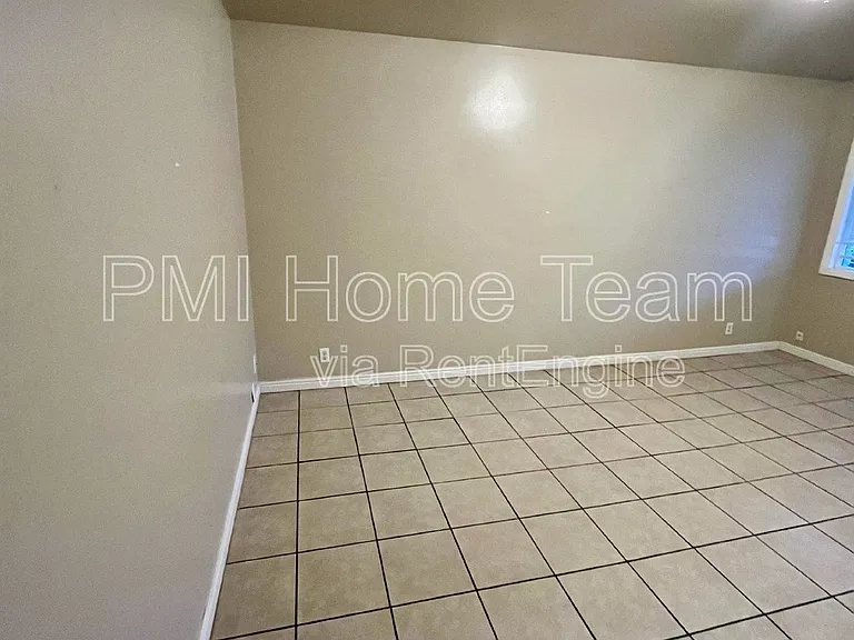 3476 Brinker Ave #4 — Photo 8