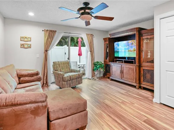 4641 SW Santa Barbara PL #2, CAPE CORAL, FL 33914