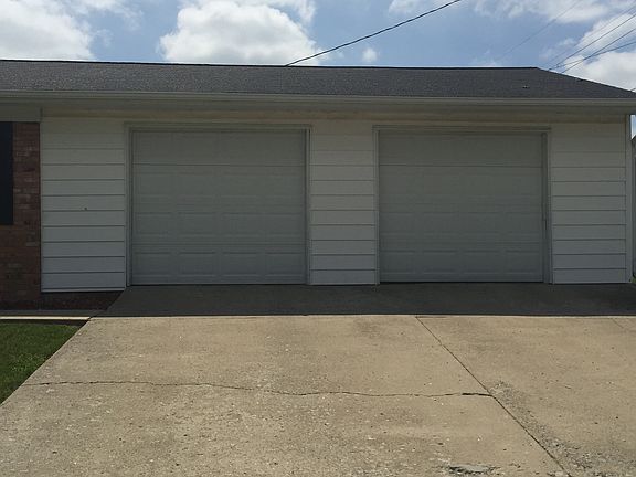 2nd image of 801 Delman Dr