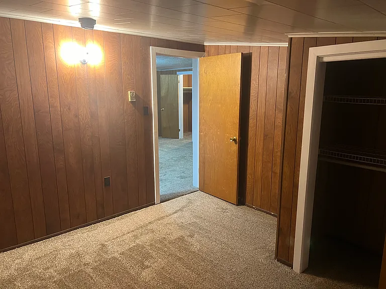 2-352 W 5th St #2 — Photo 9