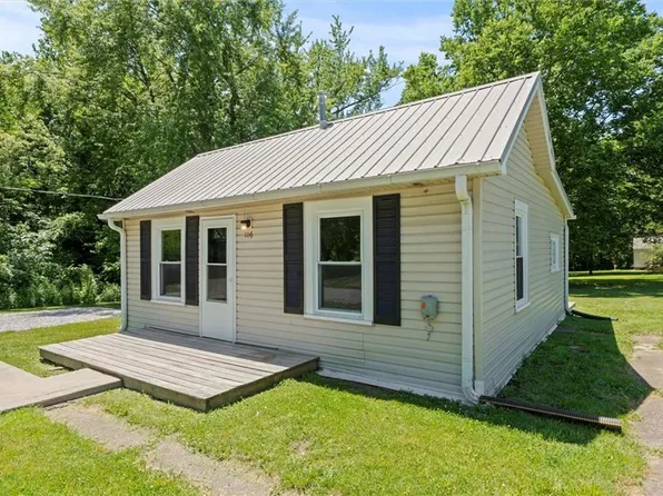 106 S Jacobs St, Richmond, MO 64085