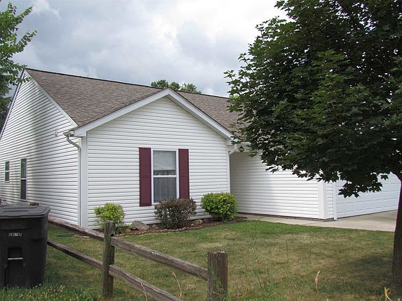 2nd image of 121 Wise Dr