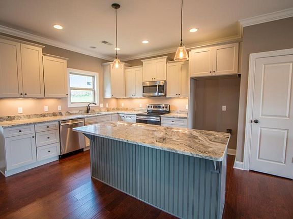 5th image of 107 Angel Oak Way #115